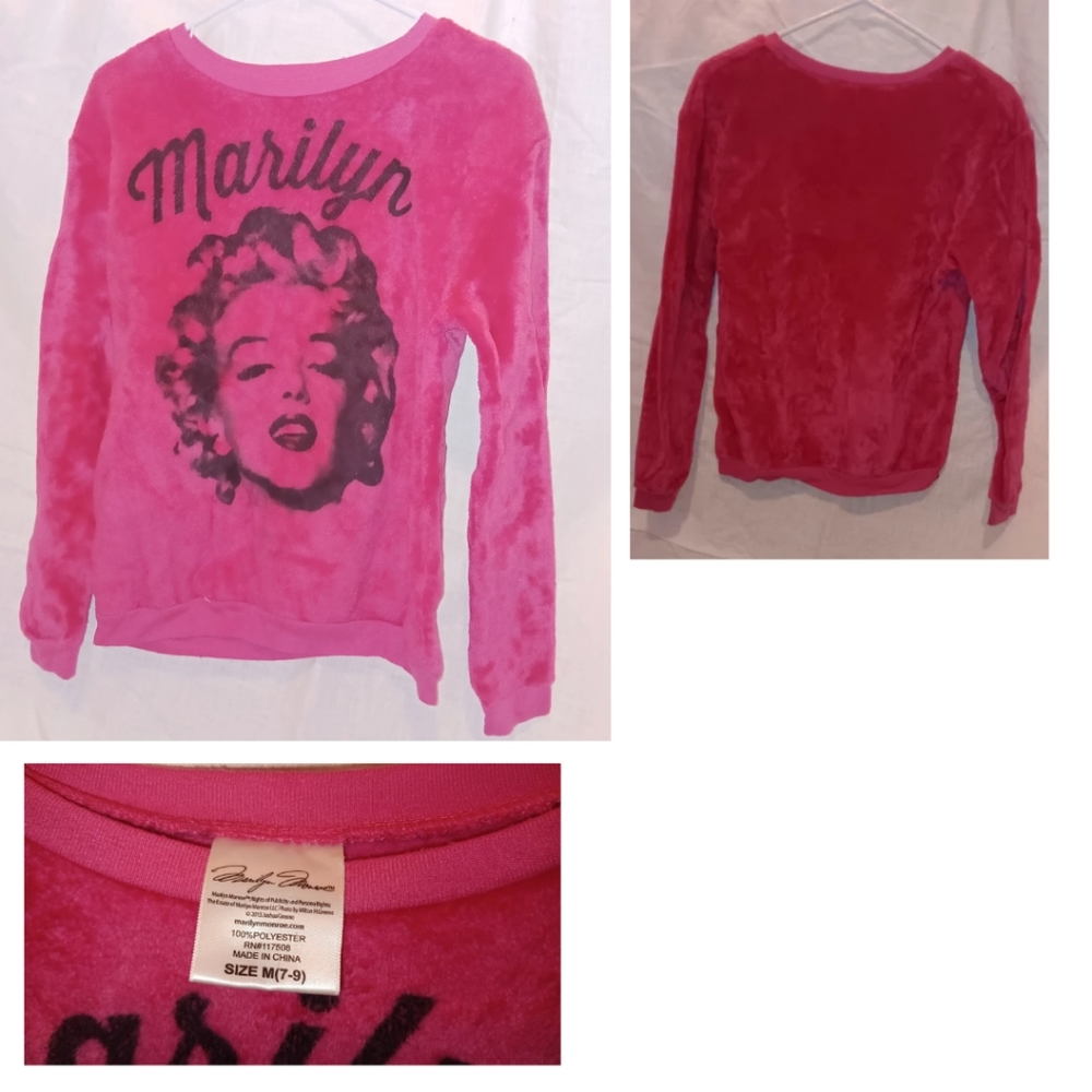 Marylin Monroe fuzzy sweater